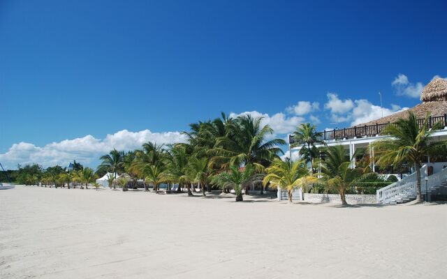 Placencia Resort