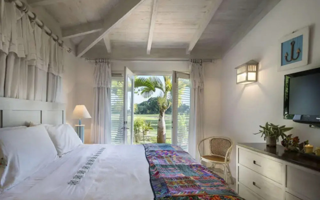Sunny Vacation Villa 16