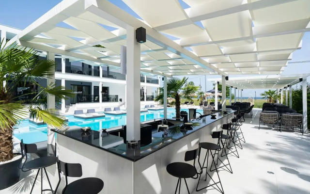 Avaton Luxury Resort