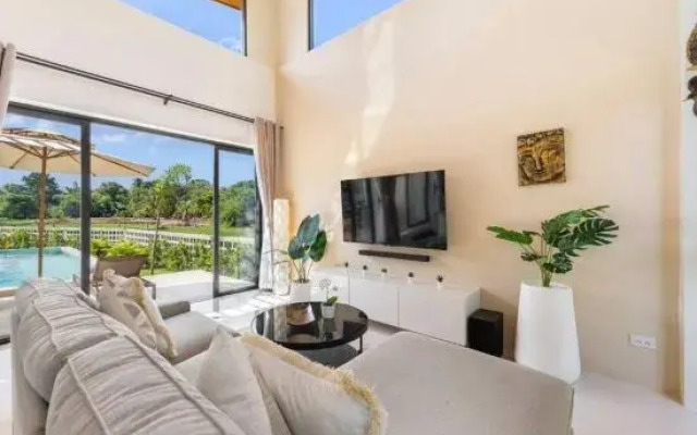 Private Pool Paradise: Sereniwood 3br