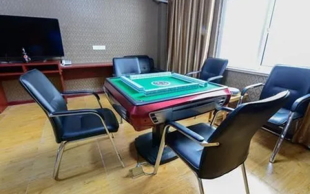 Qingdao Xinshijia Business Hotel