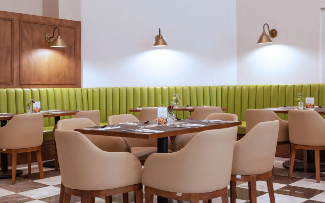 Plaza Camelinas Hotel