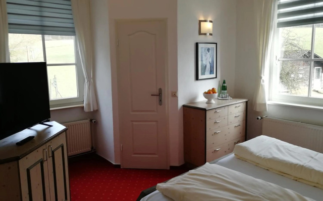 Waldhotel Forsthaus Remstecken