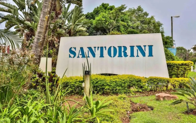 32 Akrotiri - Families only