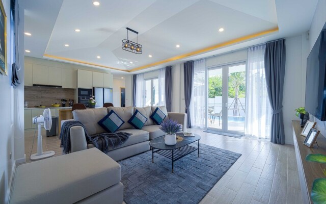 Private Modern 3 Bedroom Pool Villa- AV1