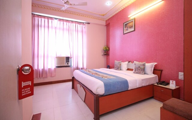 OYO 9143 Hotel Maharani