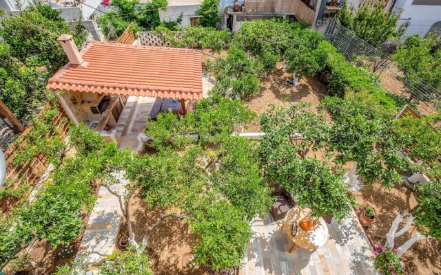 Agia Pelagia Blue Apt 50m from Sea