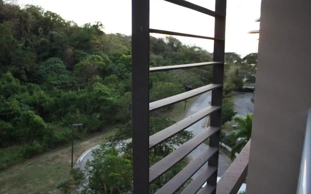 Unit 507 Pico De Loro