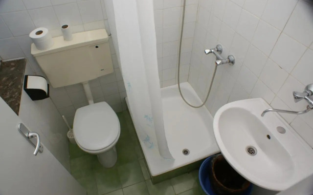 Double Room Jelsa 4041e