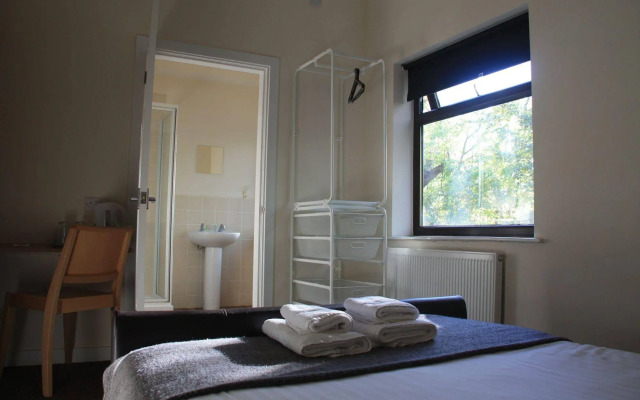 Rufford Court