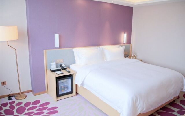 Lavande Hotel Shenzhen Shajing Houting Metro Station