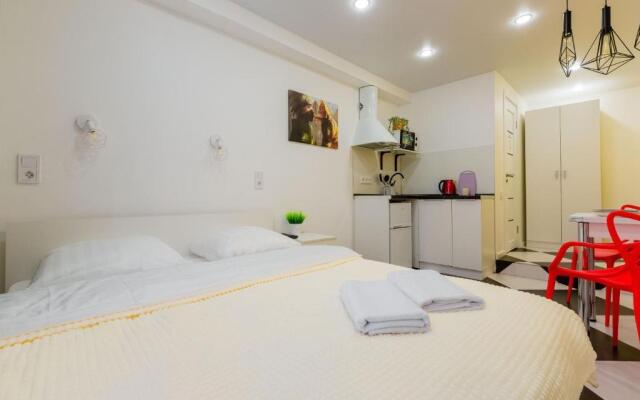 Всем Дом на набережной Макарова 16/2