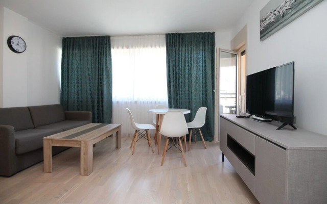 Fontana Lux Apartments