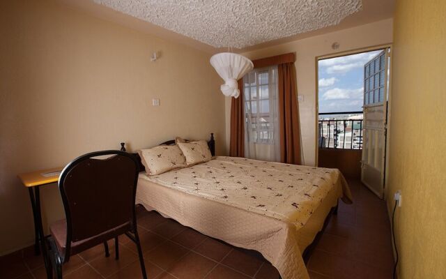Oloiboni Hotel