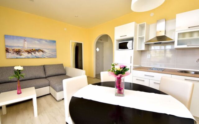 Apartment Marija Pag/Dinjiška 32795