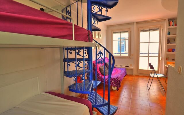 Llagut Apartment