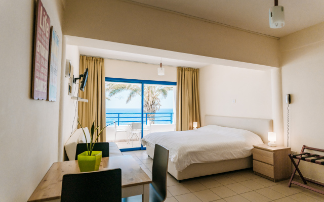 Vrachia Beach Hotel & Suites - Adults only