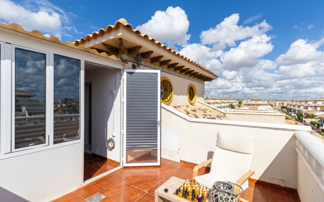 Honey Life Villa by Fidalsa