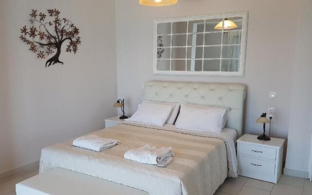 Paralia Luxury Suites