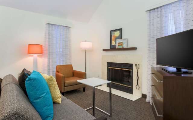 Hawthorn Suites by Wyndham Tinton Falls