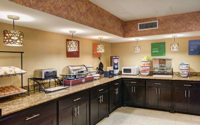 Spark by Hilton Grapevine DFW North