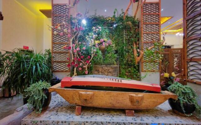 Qujing Xihua·Yu Hotel