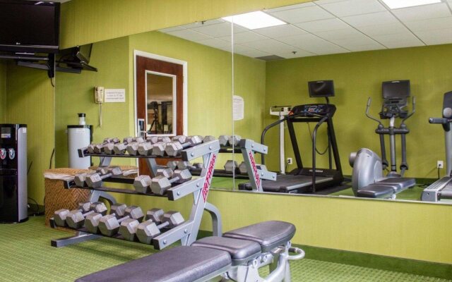 Comfort Inn Syosset - Long Island