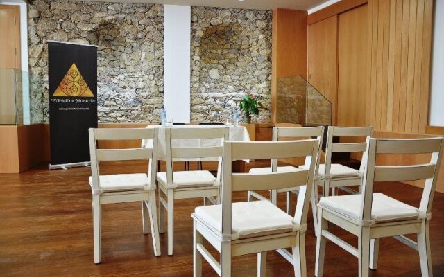 Agartha Boutique Hotel - StoneHouse