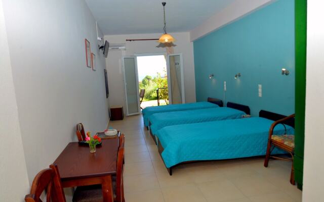 Alexandros Apartments