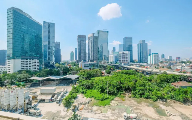 Fabulous 1BR Apartment at The Newton Ciputra World 2