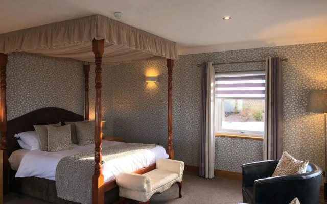 Royal Court Hotel