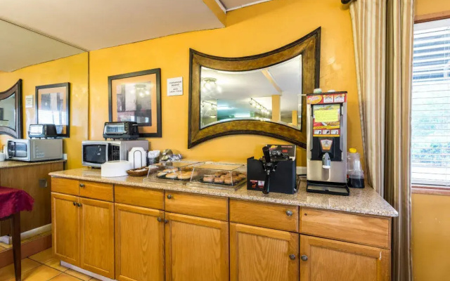 Travel Express Inn
