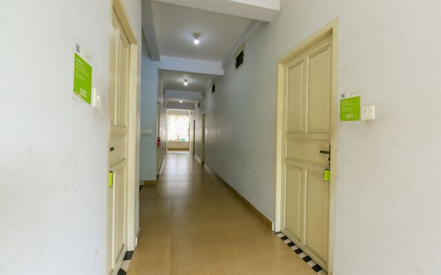 OYO Flagship 16623 Kubeira Homestay