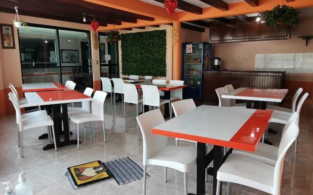 Hotel Villa De Las Flores