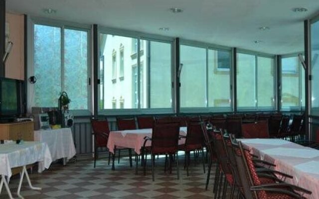 Apart Hotel Amicus