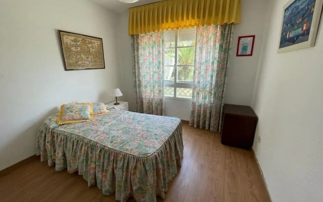 Spacious House w/ Private Pool Next to Golf Club