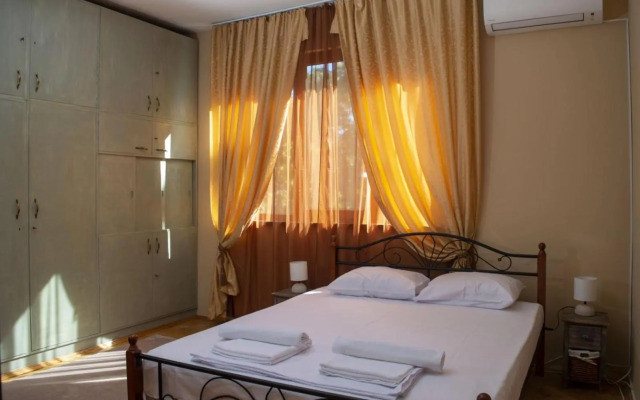 Midtown Place Apartment DORIS 1 with garage