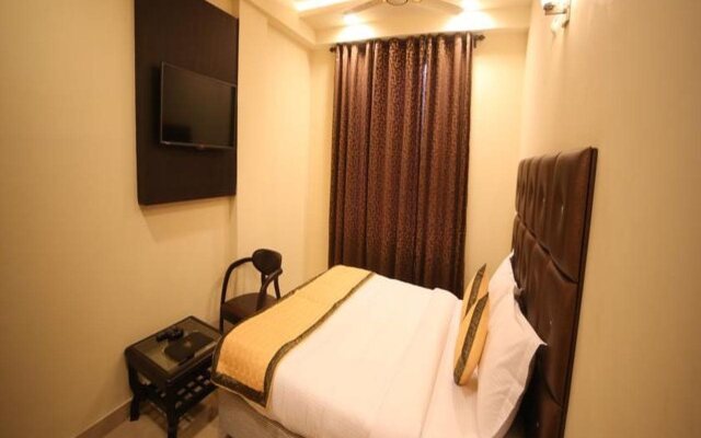 Royal Rosette Lake View Boutique Hotel