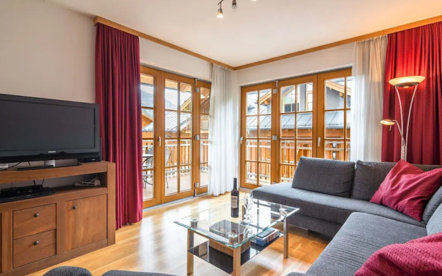 Modern Apartment in Rauris by the Forest