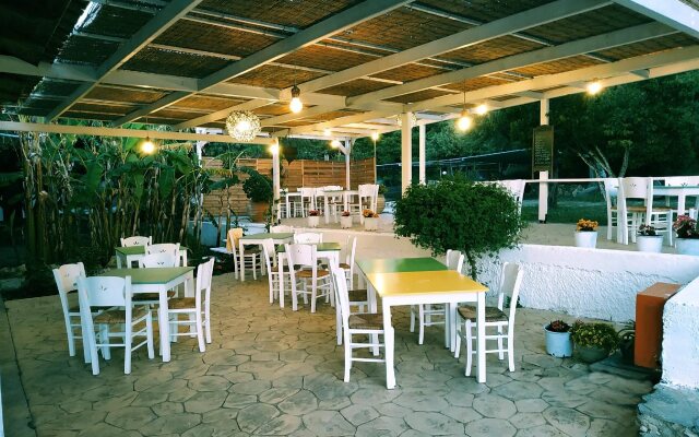 Hotel The Small Village