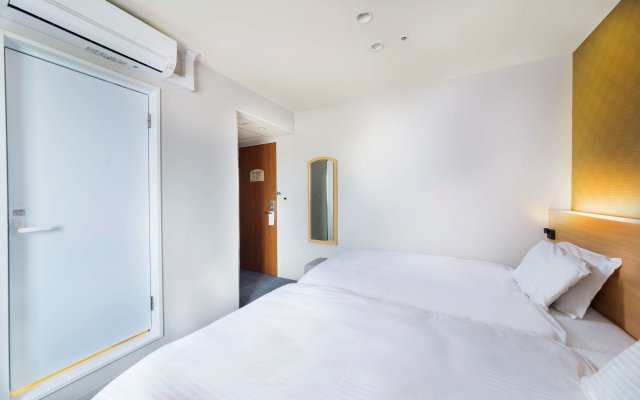 SureStay Plus Hotel by Best Western Shin-Osaka