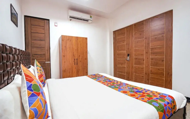 FabHotel VILLA DE BENARES