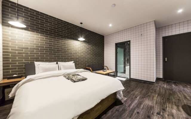 Gangdong Wol Boutique Hotel