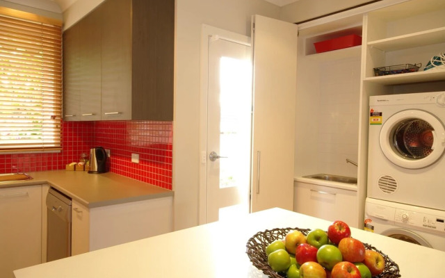 Boutique Stays - Sandyside 2
