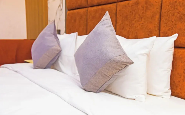 McDons Skye Hotel and Suites