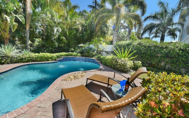 Dolphin House Apartment 3