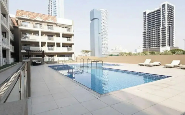 Bloomfields Laya Luxe STU In JVC