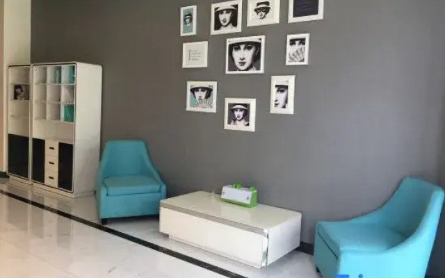 Xana Hotelle Xiamen Airport Fanghu Station Center