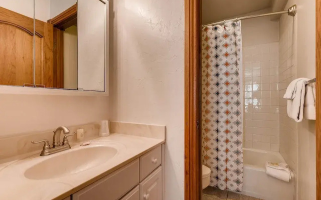 Westwind 406 2BD 2BA Gold Condo