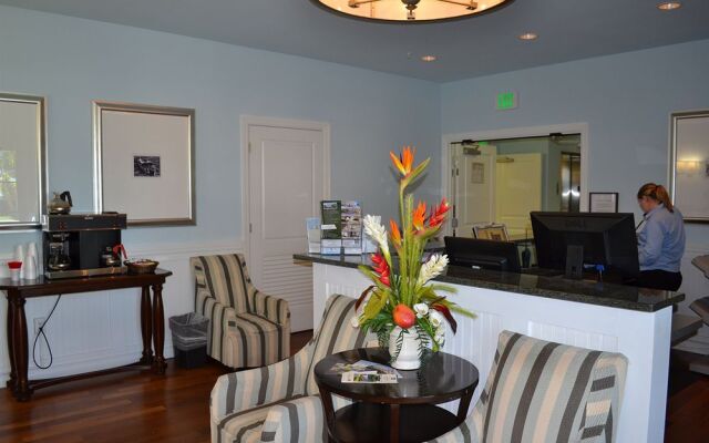 Harborside Suites at Little Harbor
